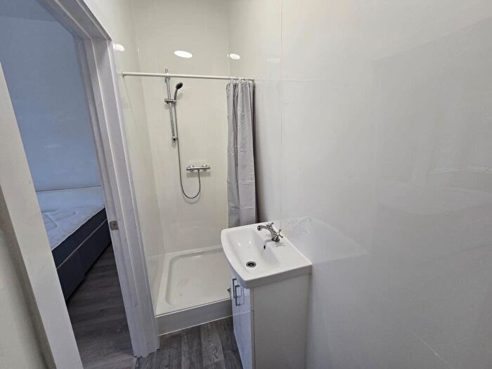 1 Bedroom House Of Multiple Occupation To Rent In Hatherley Road - Sidcup, DA14