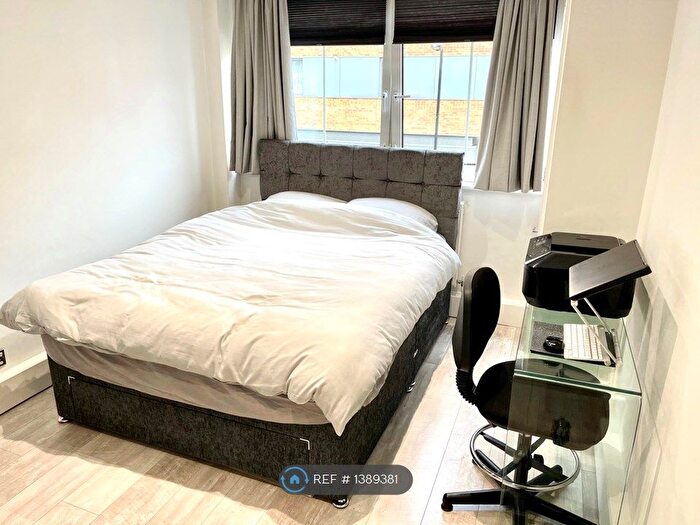 1 Bedroom Flat To Rent In Druid Street, London, SE1
