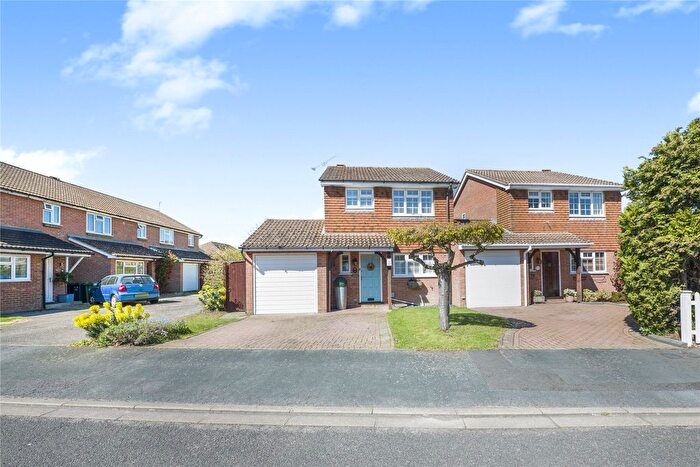 3 Bedroom Link Detached House For Sale In Bisley, Woking, Surrey, GU24