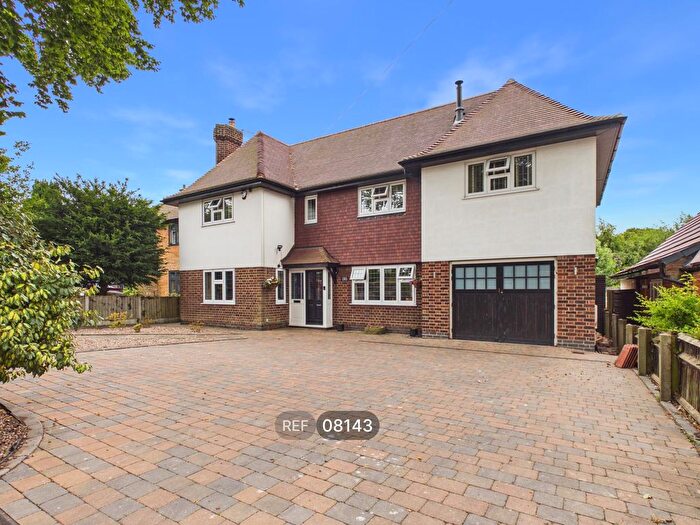 4 Bedroom Detached House To Rent In , Mansfield Road, Nottingham, NG5