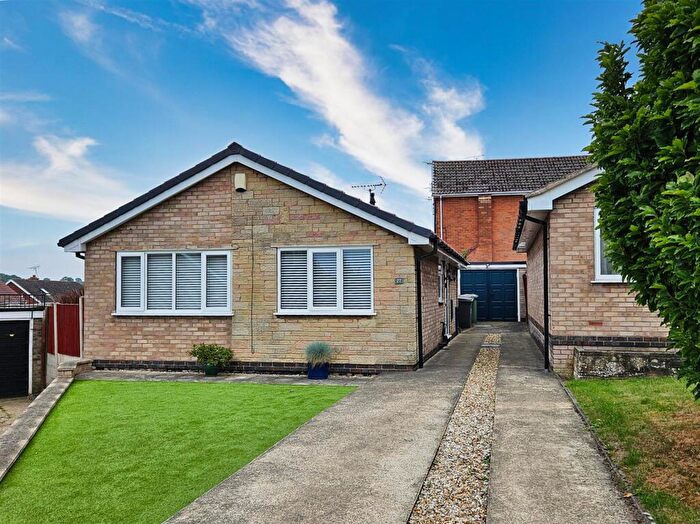 2 Bedroom Detached Bungalow For Sale In Deansgate, Pleasley, Mansfield, NG19
