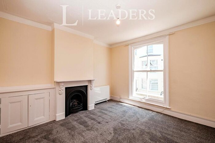 4 Bedroom Maisonette To Rent In Crescent Road, BN11