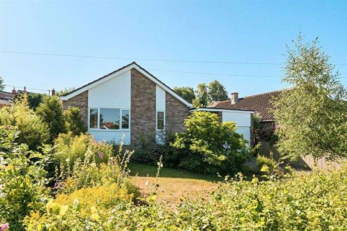 3 Bedroom Detached Bungalow For Sale In Highlands, Potterne, Devizes, SN10