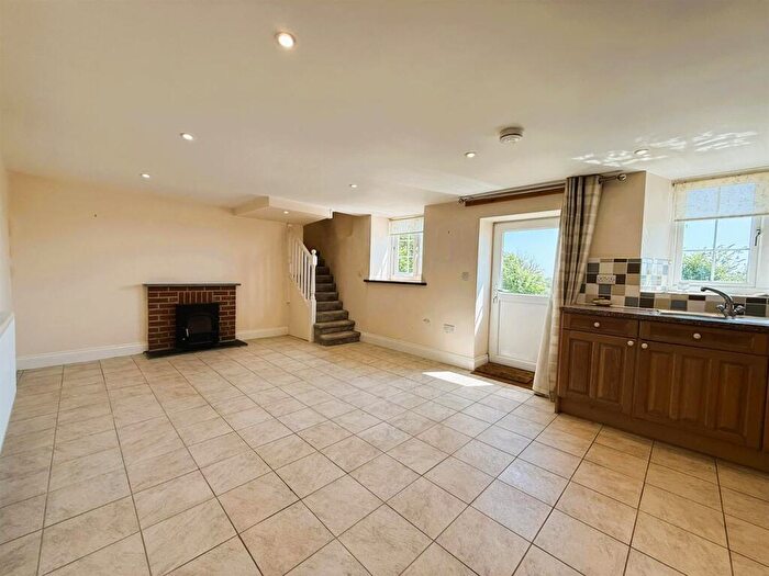 1 Bedroom Semi-Detached House To Rent In Chevithorne, Tiverton, EX16