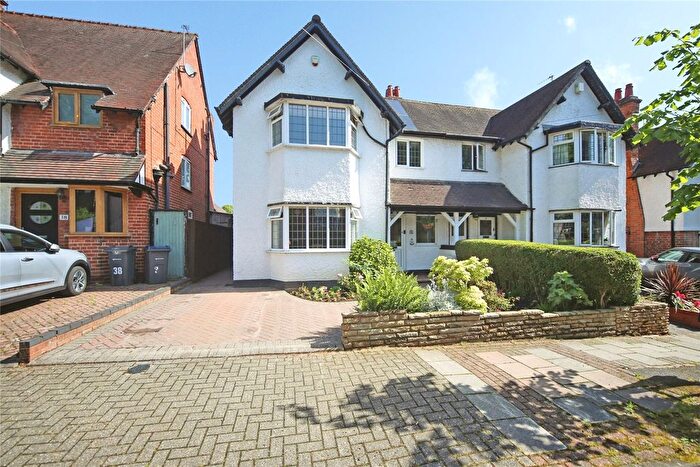 4 Bedroom Semi Detached House For Sale In Malvern Road, Birmingham, West Midlands, B27