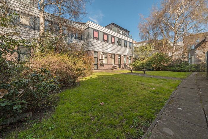 1 Bedroom Flat To Rent In Brentford Business Centre, Commerce Road, Brentford, TW8