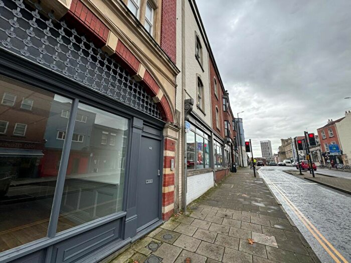 1 Bedroom Flat To Rent In West Street, Old Market, BS2