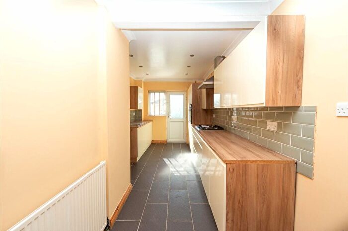 3 Bedroom Terraced House For Sale In Hendre Road, Trowbridge, Cardiff, CF3