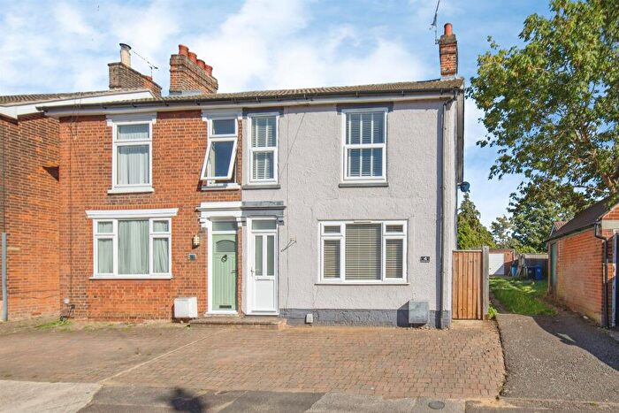 3 Bedroom Semi Detached House For Sale In Alston Road, Ipswich, IP3