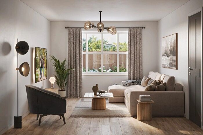 2 Bedroom Semi Detached House For Sale In Manningtree Park, Mistley, Manningtree, CO11