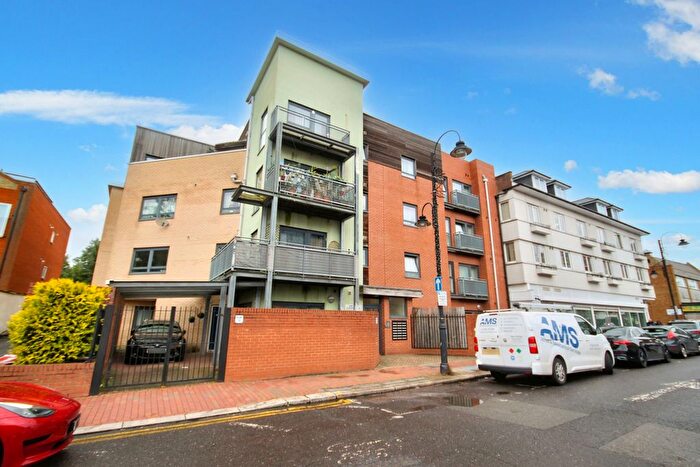 1 Bedroom Flat For Sale In Poppy Court, Headstone Drive, Harrow, Middlesex, HA3