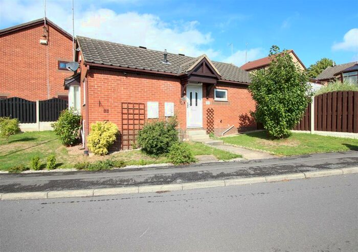 2 Bedroom Detached Bungalow To Rent In Fenton Fields, Rotherham, S61