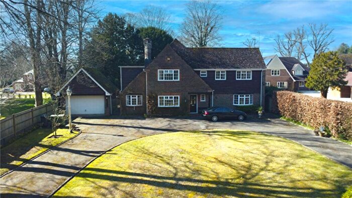 4 Bedroom Detached House For Sale In Hook Road, Ampfield, Romsey, Hampshire, SO51