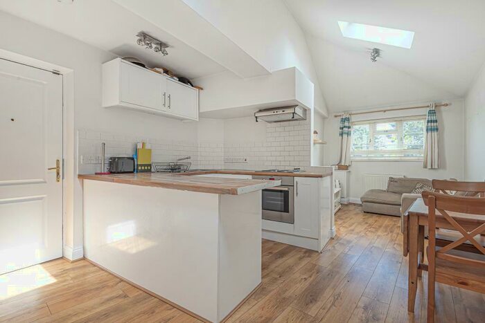 1 Bedroom Apartment To Rent In Headington, Headington, OX3