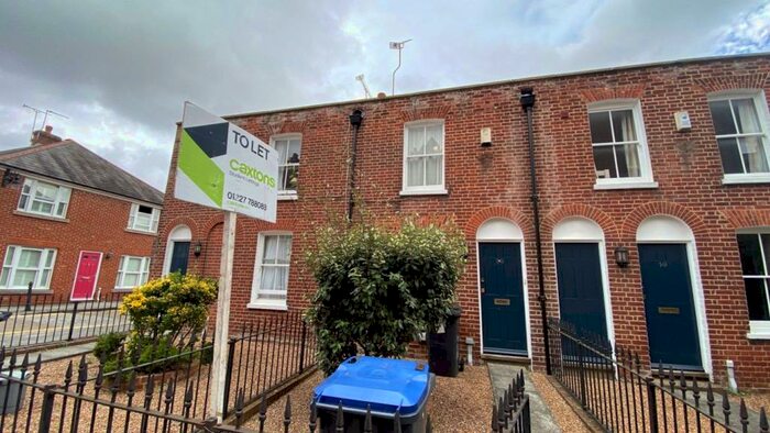 2 Bedroom House To Rent In Kirbys Lane, Canterbury () - Ref, CT2