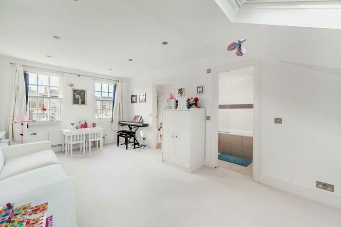 4 Bedroom House To Rent In Seymour Walk, Chelsea, London, SW10