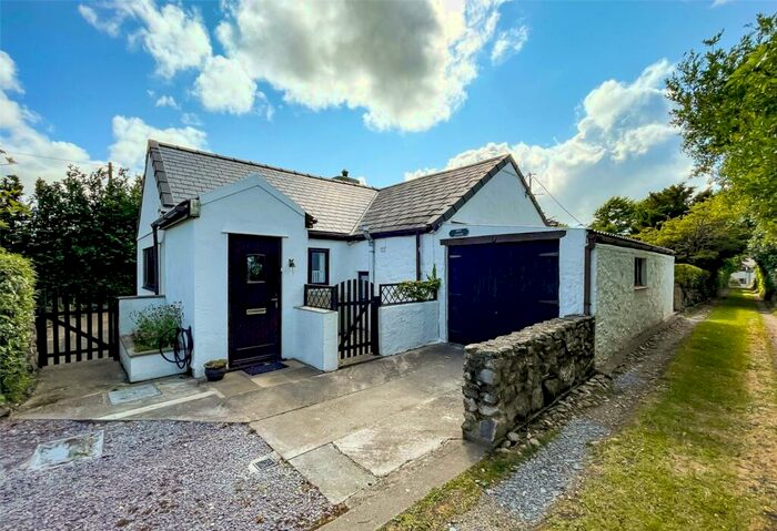2 Bedroom Bungalow For Sale In Waunfawr, Caernarfon, Gwynedd, LL55