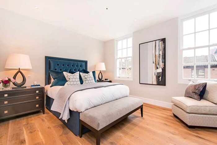 3 Bedroom Terraced House For Sale In Broadley Street, St Johns Wood, NW8
