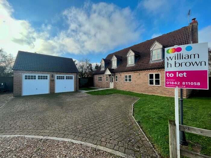 4 Bedroom Detached House To Rent In Banham Walk, Feltwell, IP26