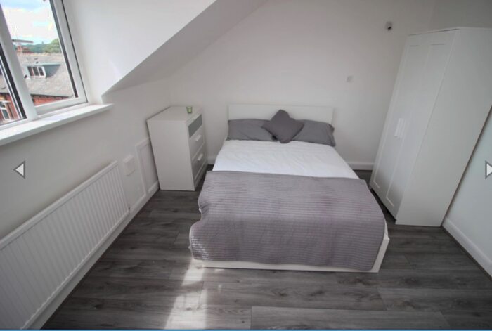 1 Bedroom Flat To Rent In Alexandra Road, Hyde Park, Prime Location!!!!, LS6