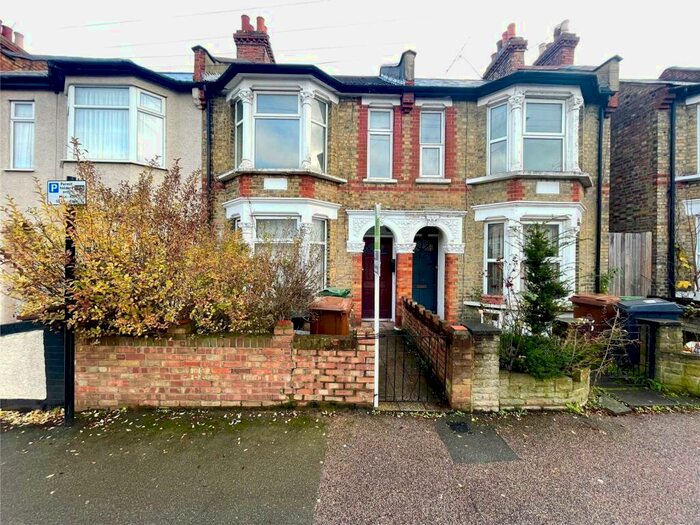 2 Bedroom House To Rent In Fulbourne Road, Walthamstow, London, E17
