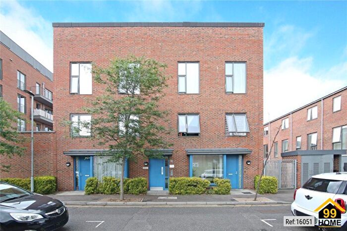 1 Bedroom Flat To Rent In Ashton House, London, E16