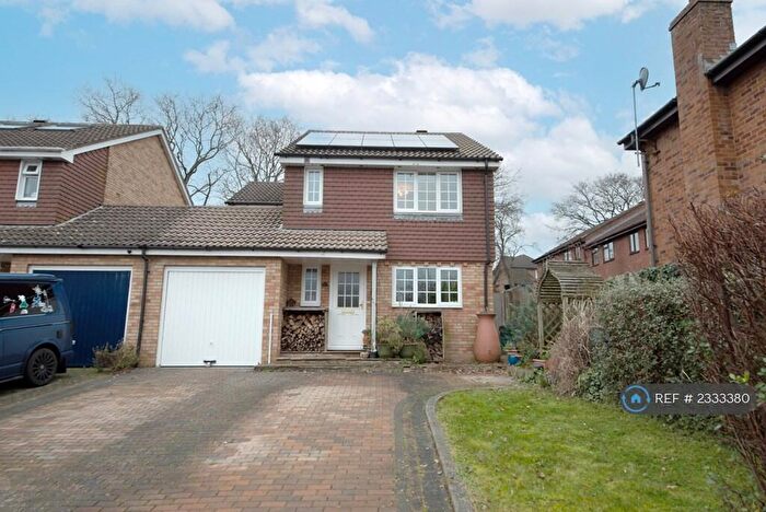 4 Bedroom Detached House To Rent In Stockbridge Close, Basingstoke, RG24