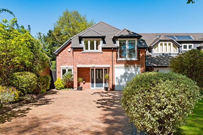 4 Bedroom Link Detached House For Sale In Dorridge Road, Dorridge, Solihull, B93