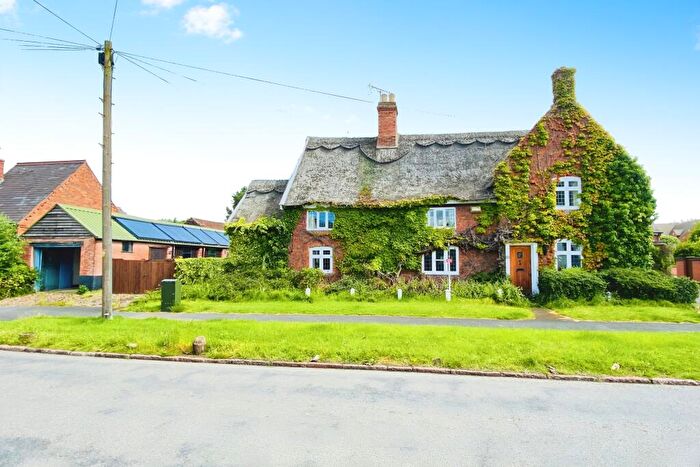 4 Bedroom Detached House For Sale In Main Street, Queniborough, LE7