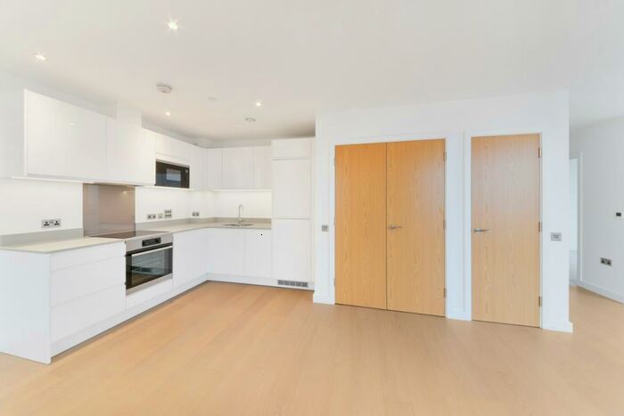 1 Bedroom Apartment To Rent In The Heights Tower, Barking, Barking, IG11