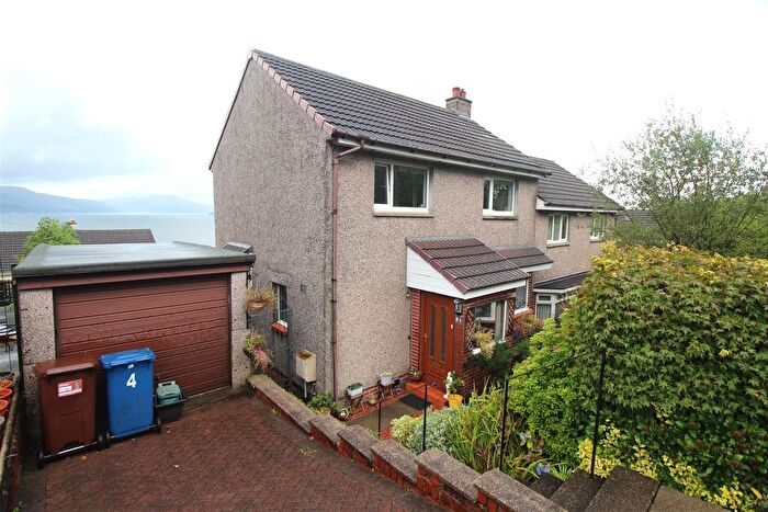 3 Bedroom Semi-Detached House For Sale In Carnoustie Avenue, Gourock, PA19