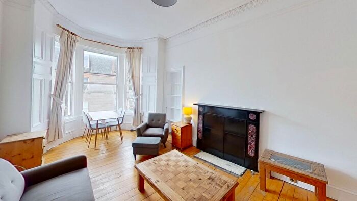 1 Bedroom Flat To Rent In Raeburn Place, Edinburgh, EH4