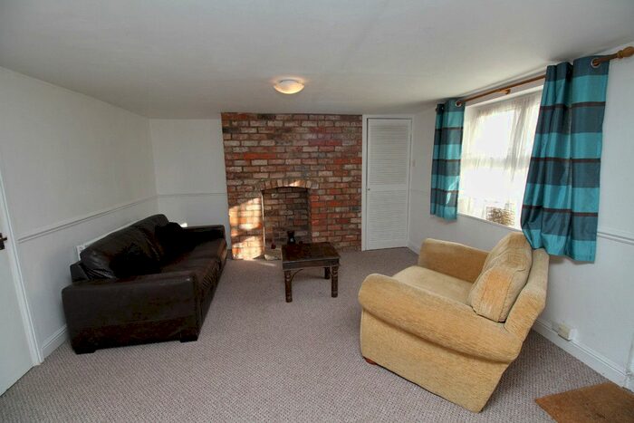 1 Bedroom Flat To Rent In Spring Bank, Hull HU3