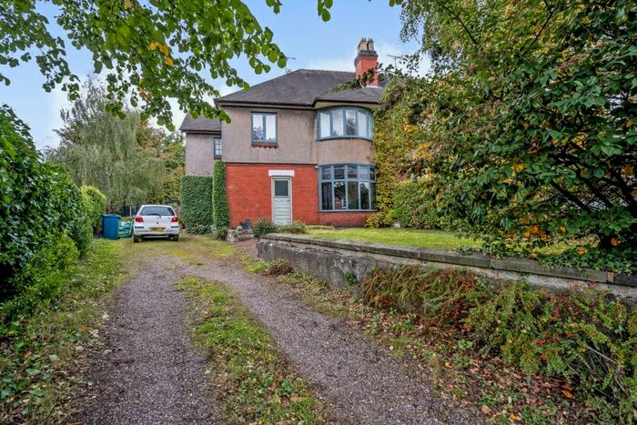 4 Bedroom House To Rent In Lichfield Road, Stafford, ST17