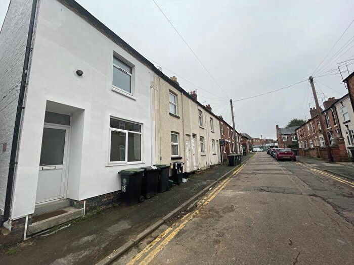 3 Bedroom Semi-Detached House To Rent In Pemberton Street, Rushden, NN10