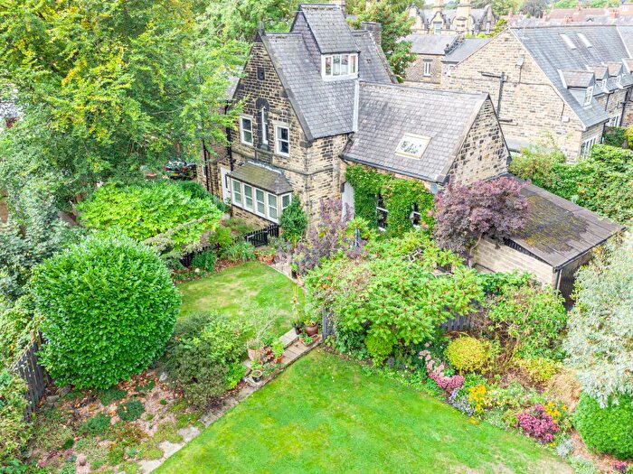 4 Bedroom Detached House For Sale In Sandfield Avenue, Leeds, LS6