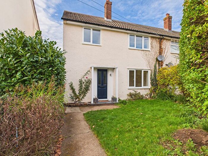 3 Bedroom Semi-Detached House To Rent In Landseer Close, Tonbridge, TN10