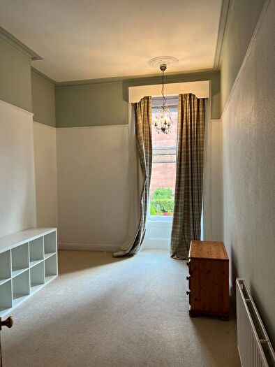 3 Bedroom Flat To Rent In Main Door, Wilton Street, North Kelvinside, Glasgow, G20