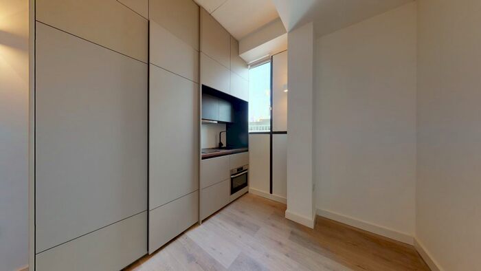 Studio To Rent In George Street, Luton, LU1