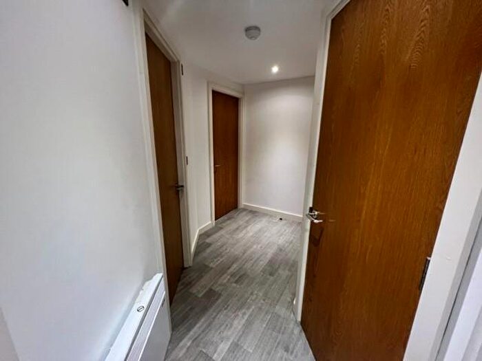 1 Bedroom Flat To Rent In Northgate, City Centre, Bradford, BD1