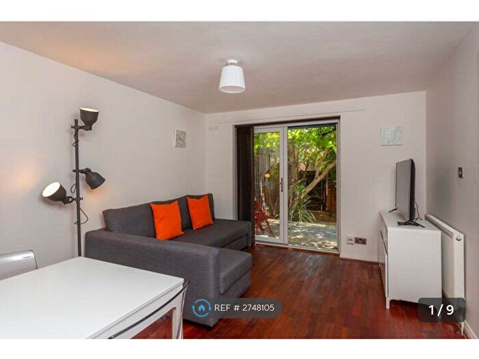 1 Bedroom Flat To Rent In Victoria Park Road, London, E9