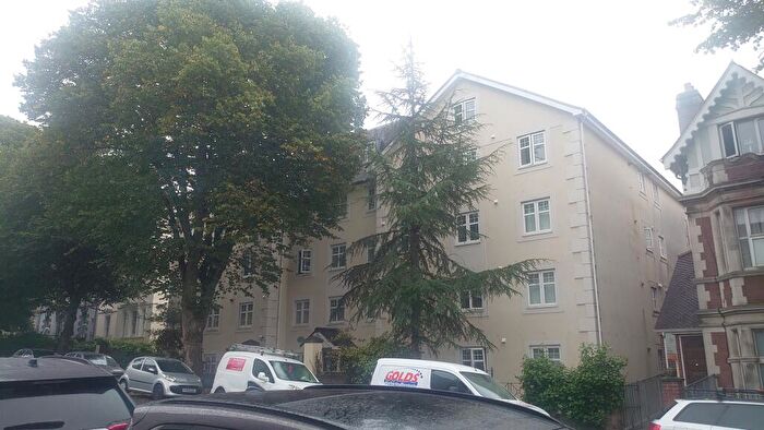 2 Bedroom Flat To Rent In Albert Road, Plymouth *Available With Zero Deposit Guarantee*, PL2