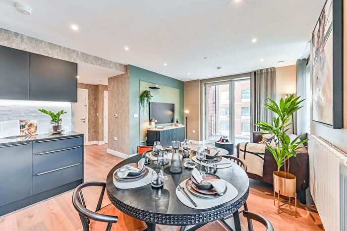 1 Bedroom Flat For Sale In Lombard Square, Plumstead, SE28