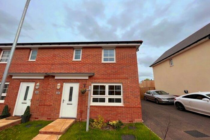 3 Bedroom Property To Rent In Hollyberry Road, Paignton, TQ4