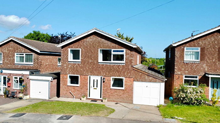 4 Bedroom Detached House For Sale In Pheasant Rise, Copdock, IP8
