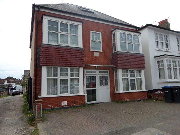 2 Bedroom Flat To Rent In Sidney Avenue, London, N13