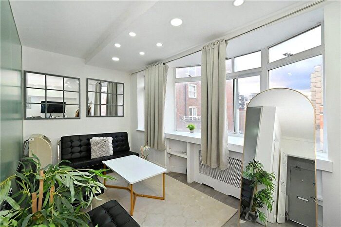 2 Bedroom Flat For Sale In Dudley Court, Upper Berkeley Street, W1H