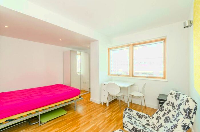 Studio To Rent In St Pancras Way, Camden, London, NW1