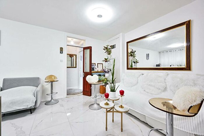 1 Bedroom Flat To Rent In Penfold Street, St John's Wood, London, NW8