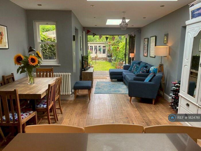 3 Bedroom Terraced House To Rent In Albert Road, Kingston Upon Thames, KT1